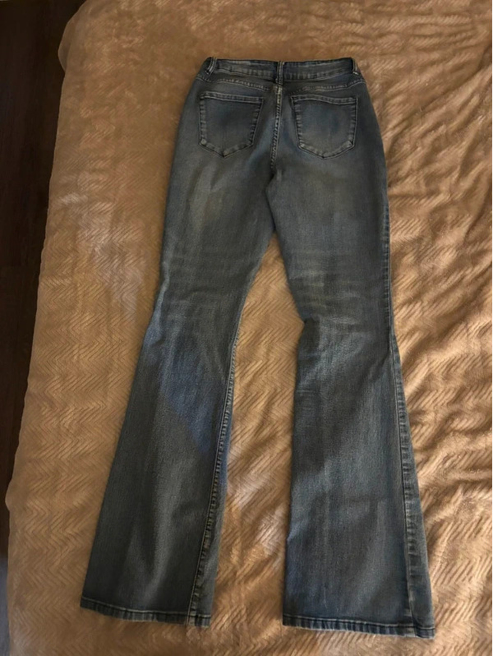 Jeans - Picture 2 of 3